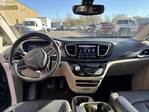 2020 Chrysler Pacifica Touring-L Plus