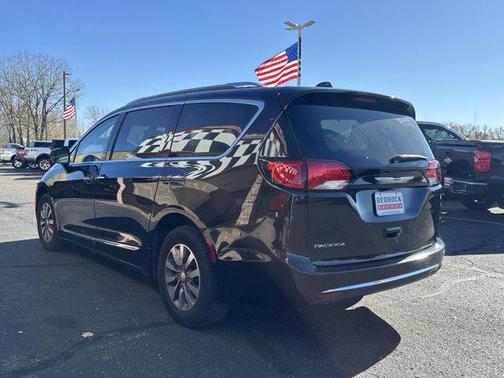 2020 Chrysler Pacifica Touring-L Plus