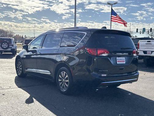 2020 Chrysler Pacifica Touring-L Plus