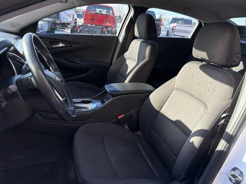 2017 Chevrolet Malibu 1LT