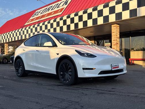 2024 Tesla Model Y Long Range Dual Motor All-Wheel Drive