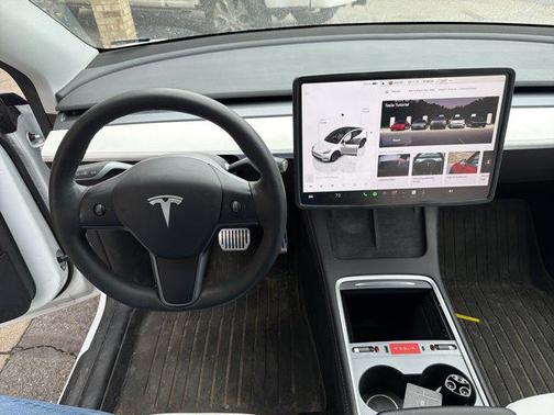 2024 Tesla Model Y Long Range Dual Motor All-Wheel Drive