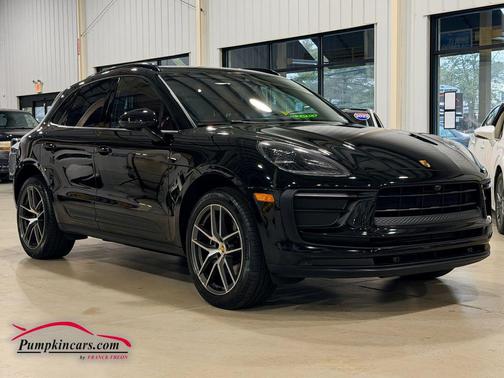 2022 Porsche Macan Macan