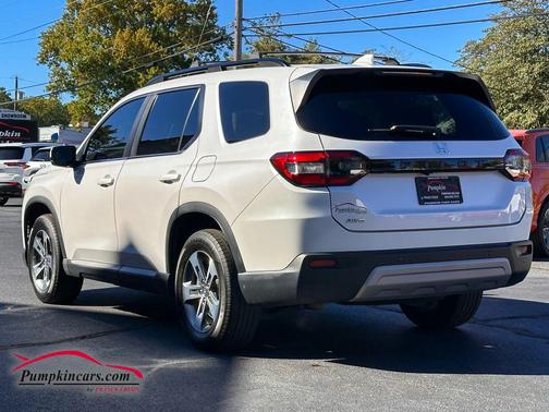 2023 Honda Pilot EX-L 7-Passenger