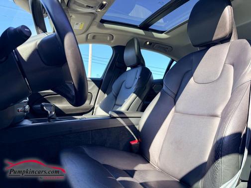 2020 Volvo S60 T5 Momentum