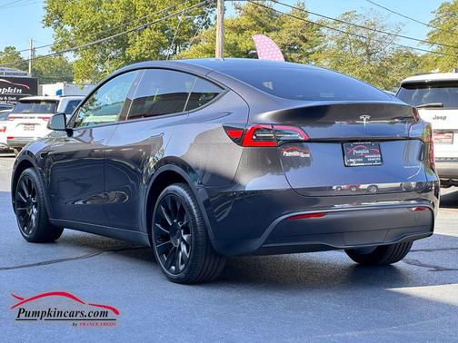 2024 Tesla Model Y Long Range Dual Motor All-Wheel Drive