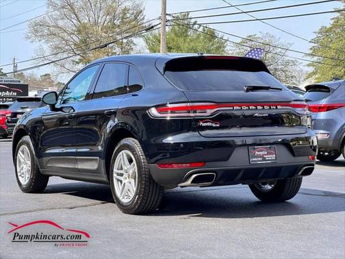 2021 Porsche Macan Base
