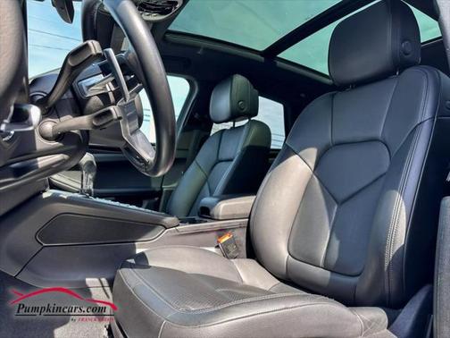 2021 Porsche Macan Base