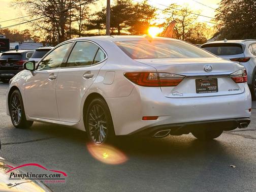 2018 Lexus ES 350 Base