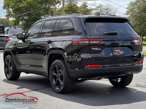 2023 Jeep Grand Cherokee Altitude