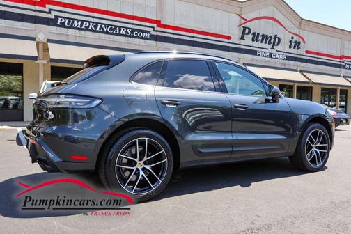 Gray 2023 Porsche Macan Macan Sport Edition