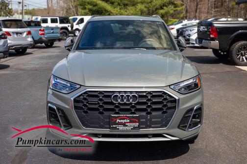 Chronos Gray Metallic 2023 Audi Q5 45 S line Premium