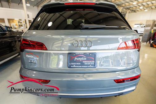 2023 Audi Q5 45 S line Premium