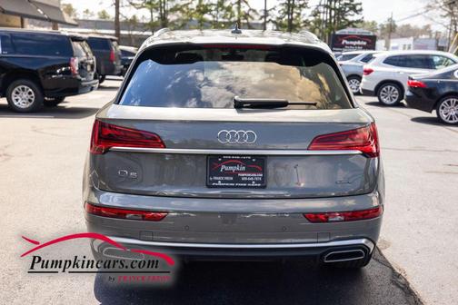 Chronos Gray Metallic 2023 Audi Q5 45 S line Premium