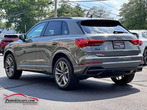 2024 Audi Q3 45 S line Premium Plus