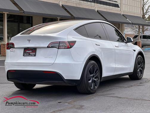 2024 Tesla Model Y Long Range Dual Motor All-Wheel Drive