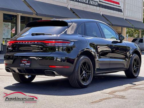2021 Porsche Macan Macan