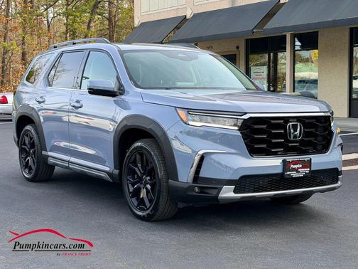 2025 Honda Pilot Touring 8-Passenger