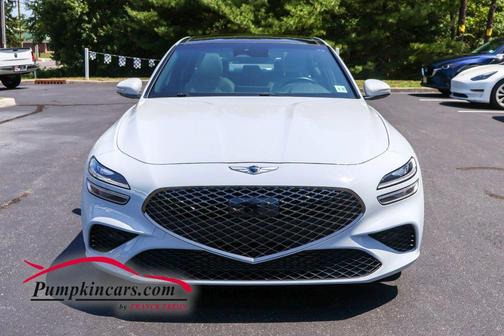 White 2022 Genesis G70 3.3T AWD