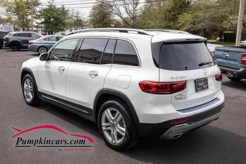 White 2023 Mercedes-Benz GLB 250 4MATIC