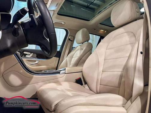 2021 Mercedes-Benz GLC 300 4MATIC