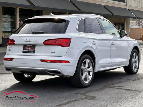 2020 Audi Q5 45 Premium Plus