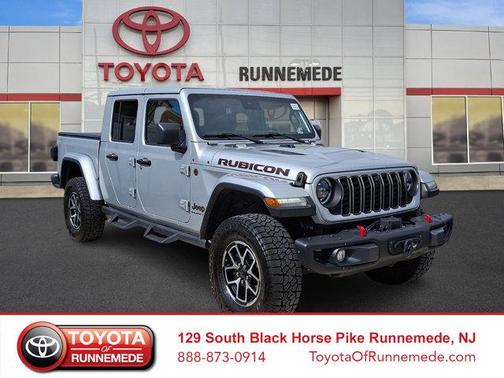 Silver Zynith Clearcoat 2024 Jeep Gladiator Rubicon