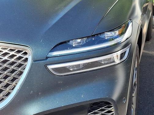 Brunswick Green 2023 Genesis GV70 2.5T AWD