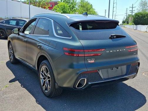 Brunswick Green 2023 Genesis GV70 2.5T AWD