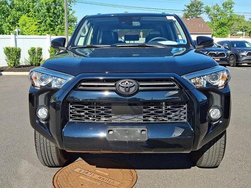 Midnight Black Metallic 2020 Toyota 4Runner SR5 Premium