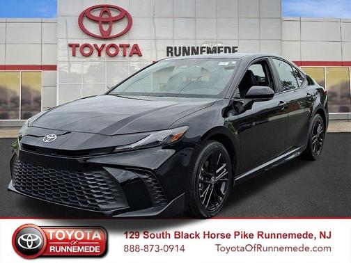 Midnight Black Metallic 2025 Toyota Camry SE