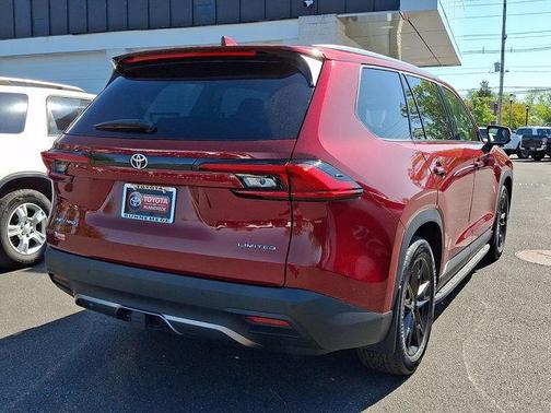 Pearl 2024 Toyota Grand Highlander Limited