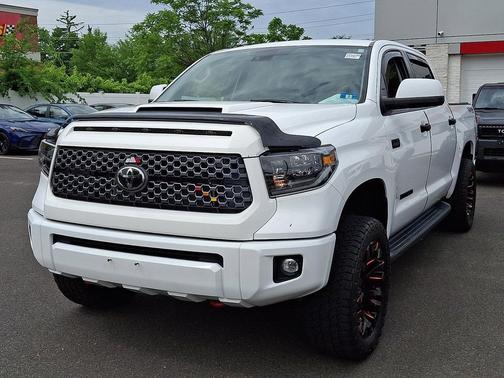Super White 2020 Toyota Tundra SR5