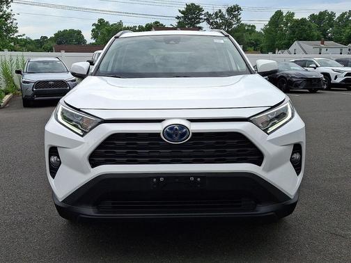 Super White 2021 Toyota RAV4 Hybrid XLE