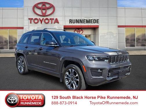 Baltic Gray Metallic Clearcoat 2024 Jeep Grand Cherokee Overland