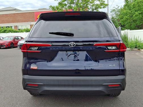 Blueprint 2024 Toyota Grand Highlander XLE