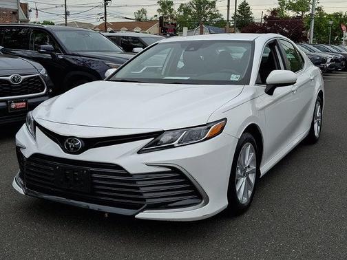 Ice Cap 2023 Toyota Camry LE