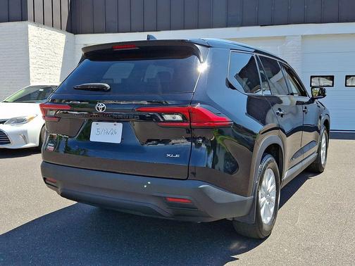 Midnight Black Metallic 2024 Toyota Grand Highlander XLE