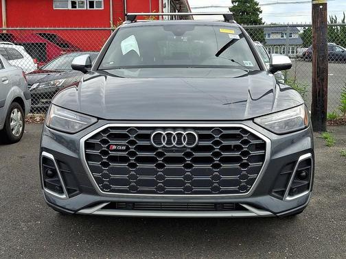Daytona Gray Pearl Effect 2023 Audi SQ5 3.0T Premium Plus