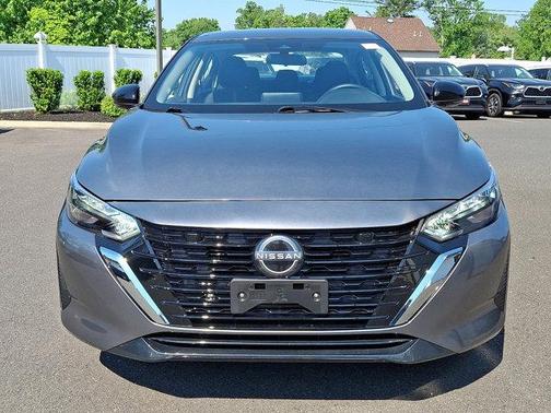 Gun Metallic 2025 Nissan Sentra SR