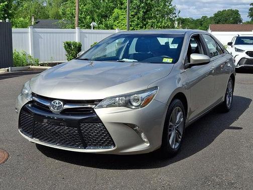 Creme Brulee Mica 2015 Toyota Camry SE