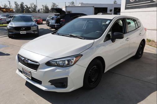 2019 Subaru Impreza 2.0i