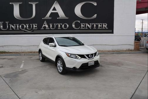 2017 Nissan Rogue Sport SV