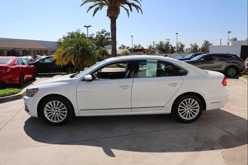 2017 Volkswagen Passat 1.8T SE