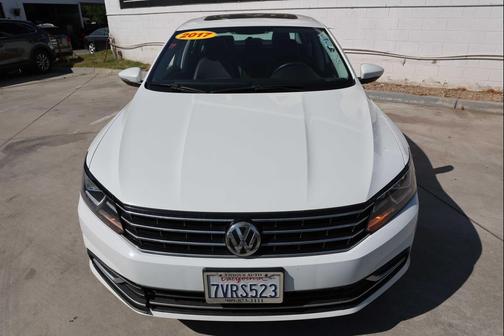 2017 Volkswagen Passat 1.8T SE