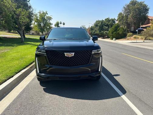 2022 Cadillac Escalade ESV Sport