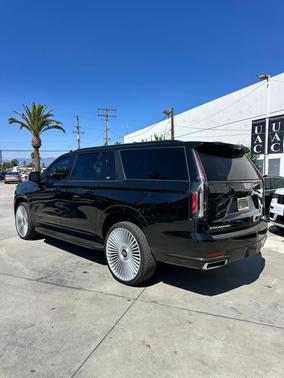 2022 Cadillac Escalade ESV Sport