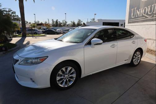 2013 Lexus ES 300h Base