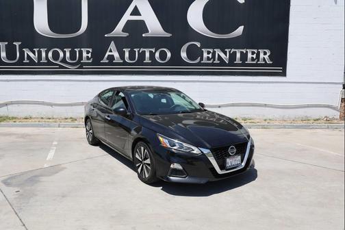 2022 Nissan Altima 2.5 SV