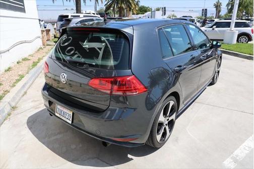 2015 Volkswagen Golf GTI 2.0T SE 4-Door